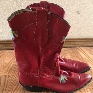 Ladies cowgirl boots!